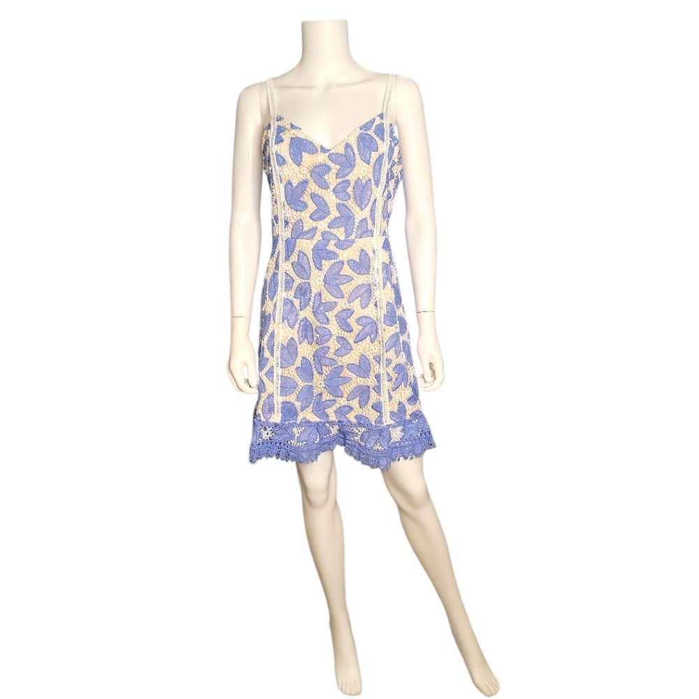 $130 NWT ENDLESS ROSE Fit And Flare Lace Midi Blue Medium Revolve